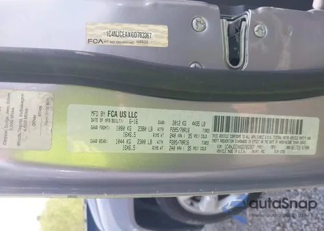 2016 Jeep Compass Latitude из США, поврежденный, VIN 1C4NJCEAXGD783367